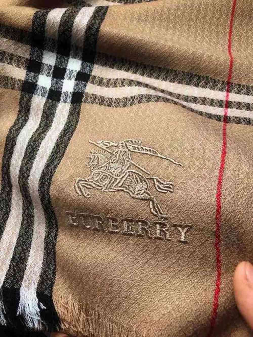 B**rry scarf